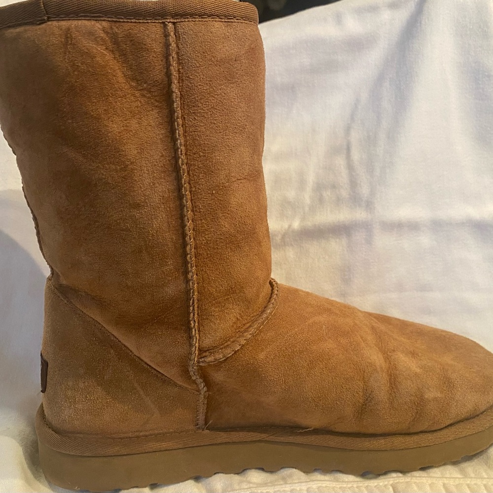 Sz 10 natural color Ugg boots calf high gently used